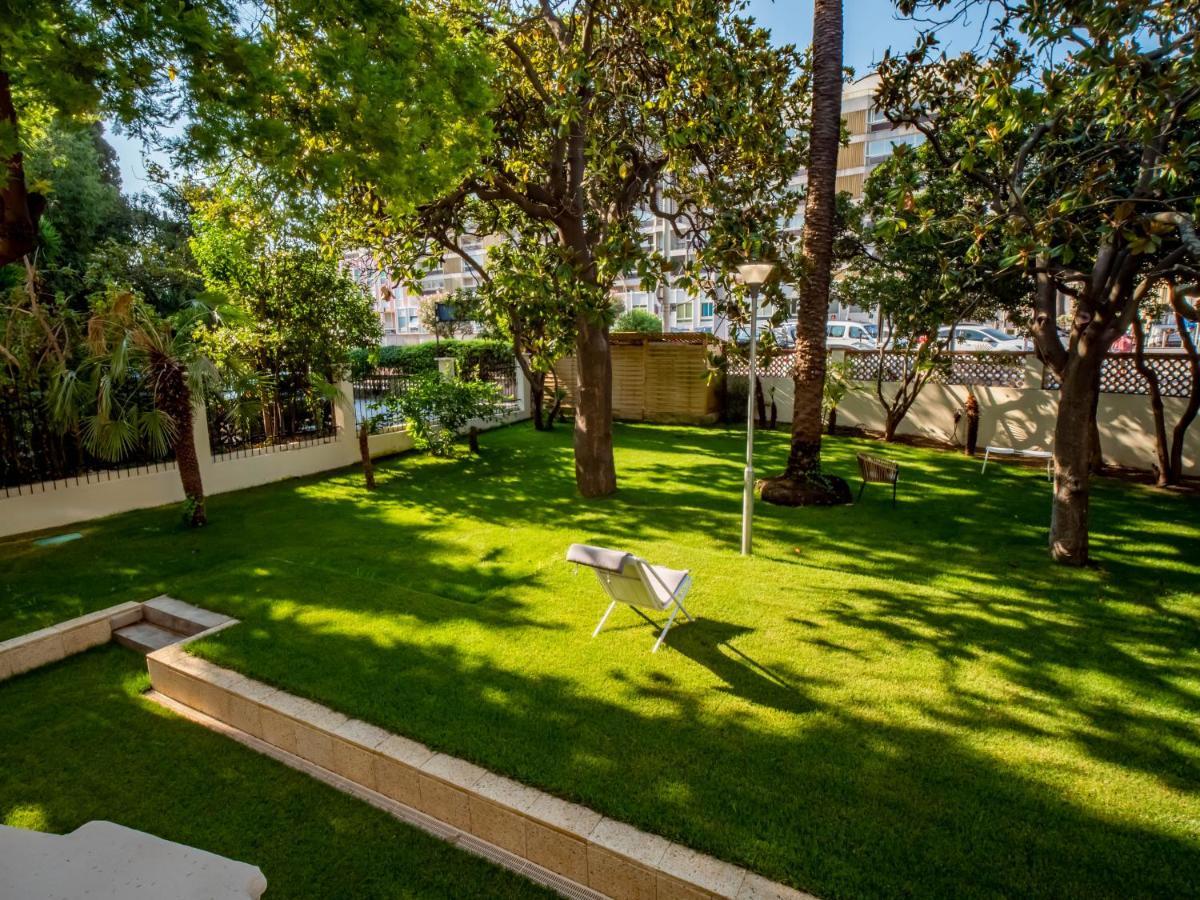 Albergue Banana'S Camp Cannes Exterior foto