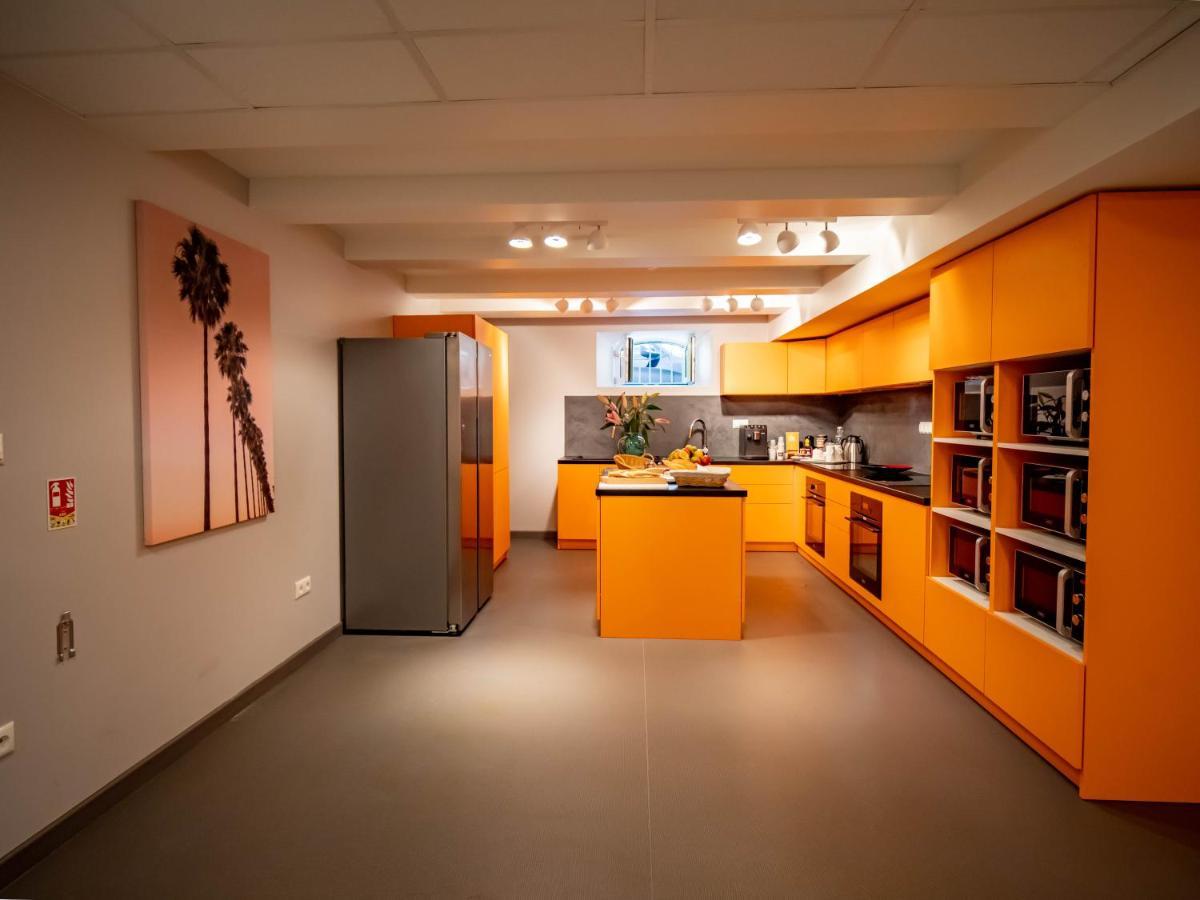 Albergue Banana'S Camp Cannes Exterior foto
