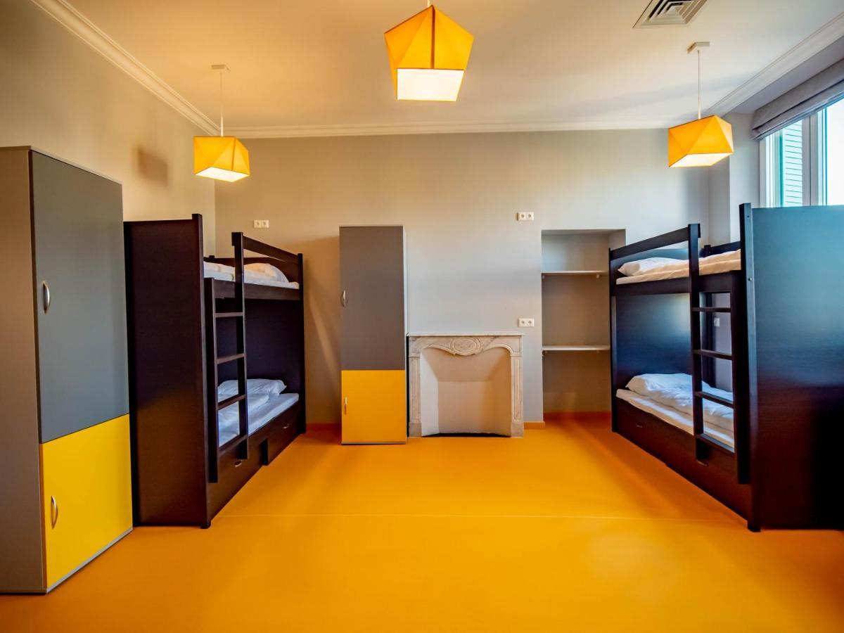 Albergue Banana'S Camp Cannes Exterior foto