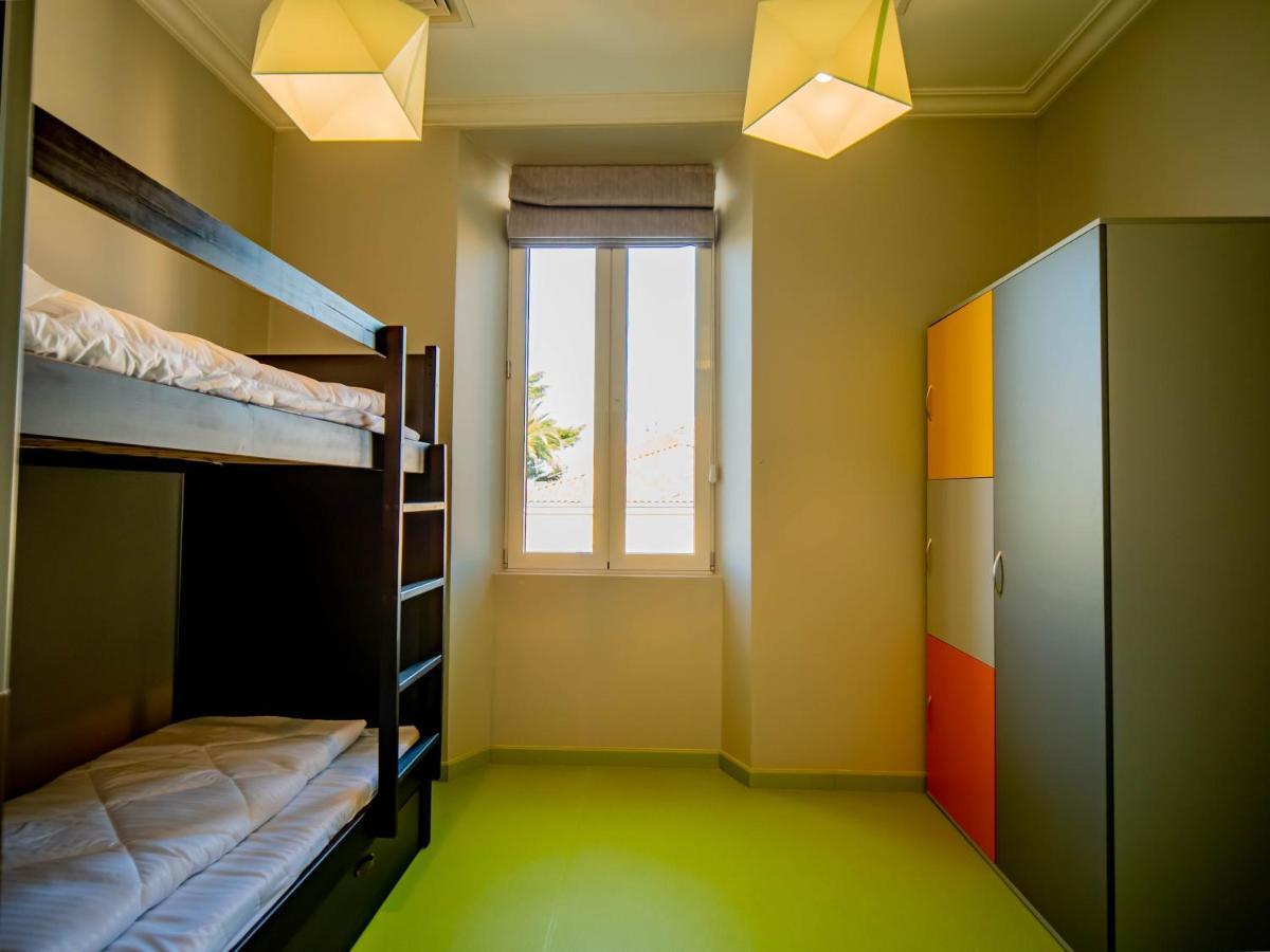 Albergue Banana'S Camp Cannes Exterior foto